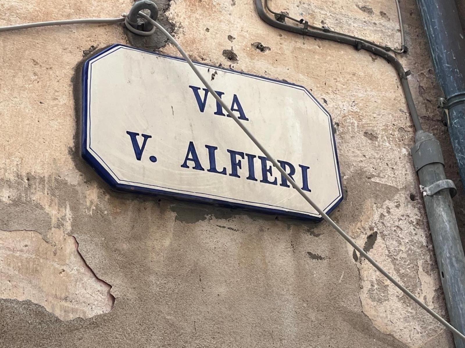 Bed and Breakfast La Finestra Sul Borgo Черво Экстерьер фото
